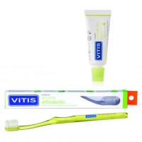 Зубная щётка ортодонтическая Vitis Ortho access в твердой упаковке + зубная паста 15 мл