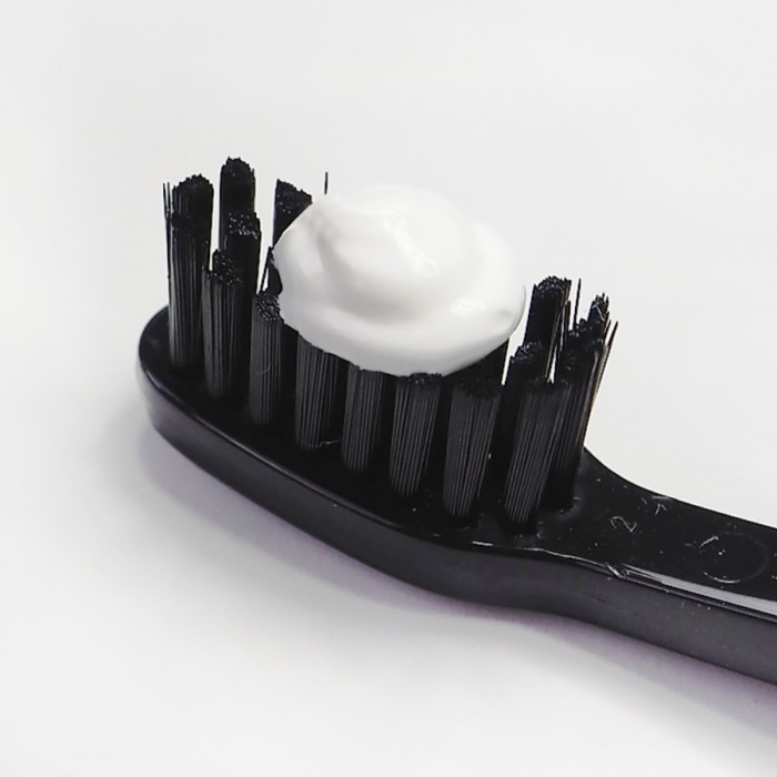 Swissdent Biocare отбеливающая зубная паста для чувствительных зубов (50 мл)