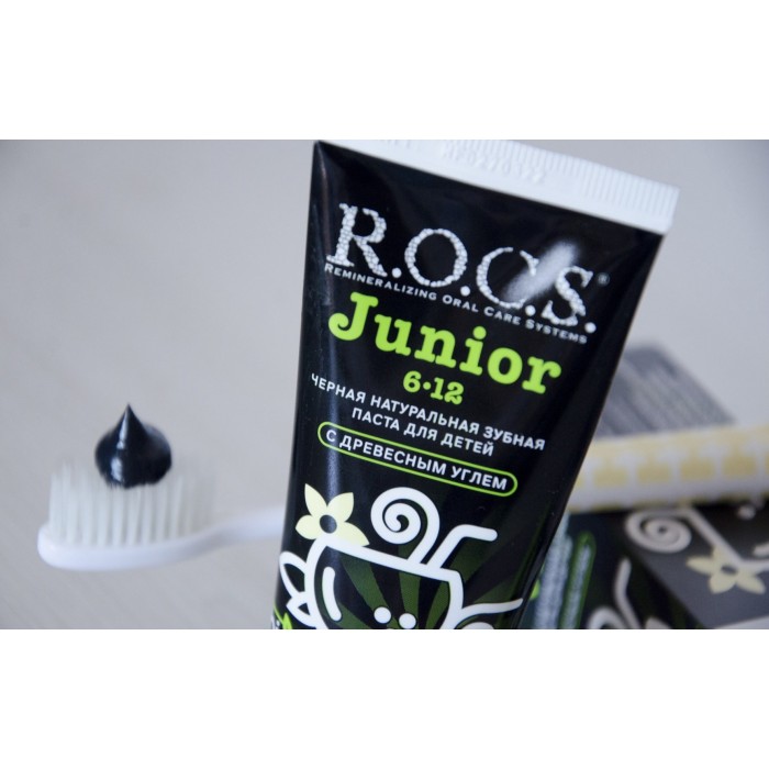 ROCS Junior Black черная зубная паста со вкусом кокоса и ванили для детей от 6 до 12 лет (74 гр)